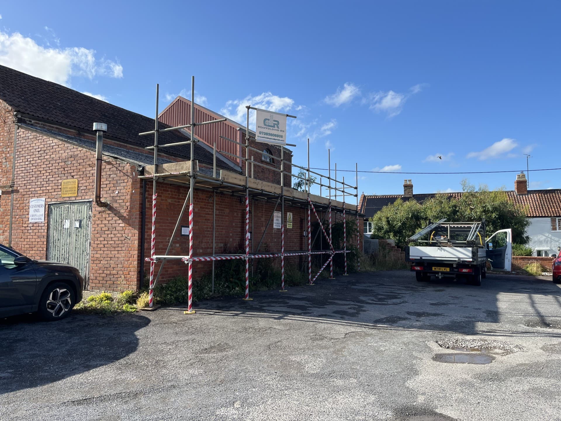 Commercial building scaffolding