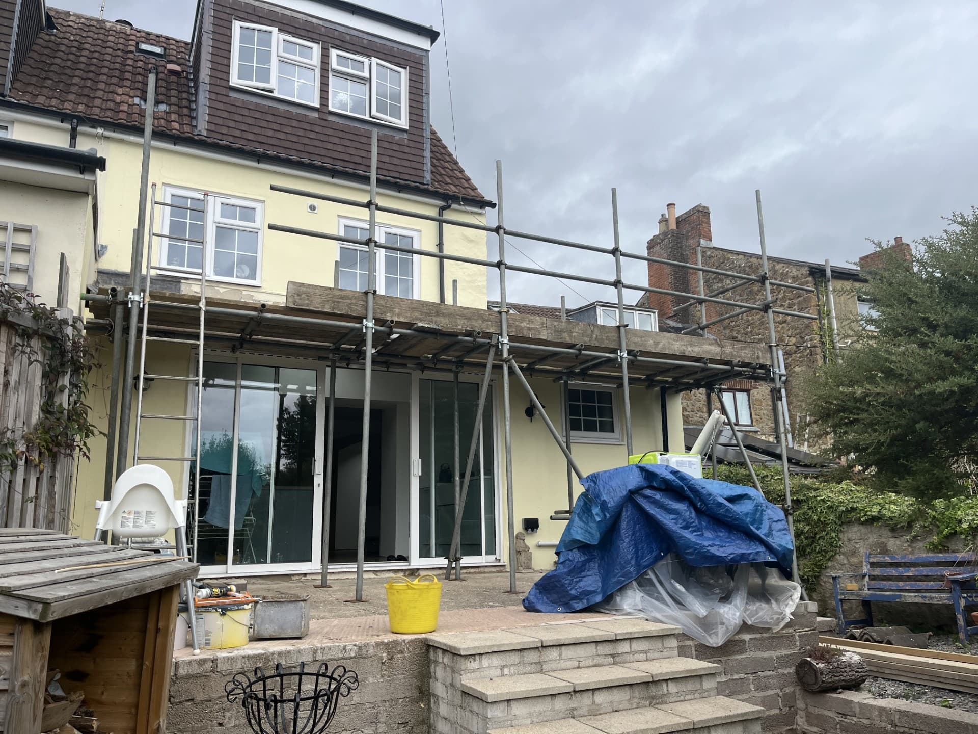 Commercial building scaffolding